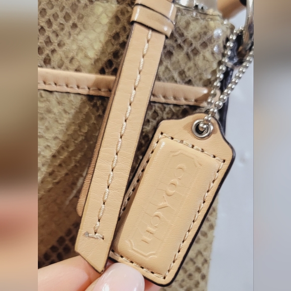 Authentic Snakeprint Messenger Crossbody Shoulder Bag - Picture 5 of 16